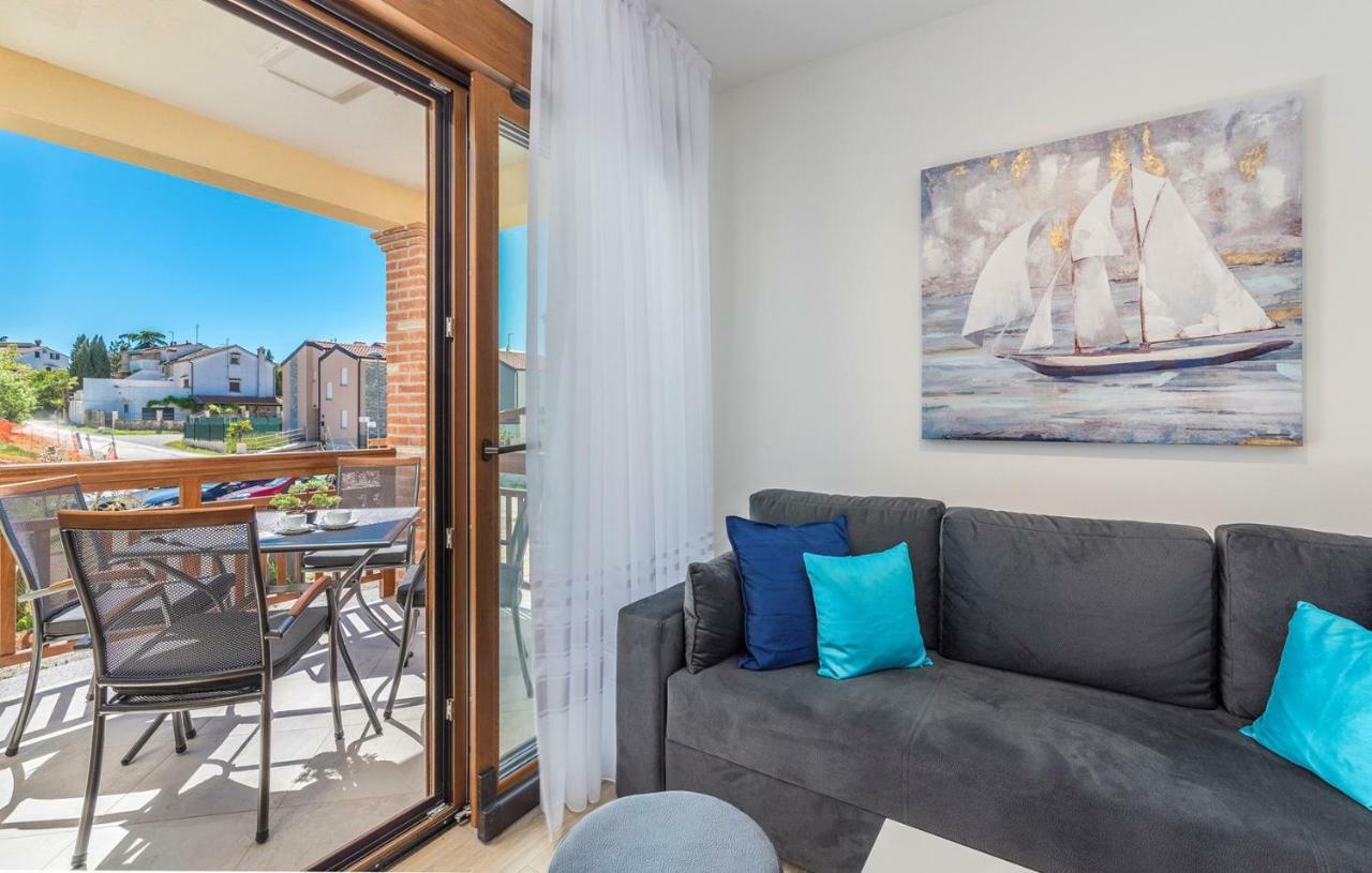 Apartments Hana in Funtana Bagian luar foto
